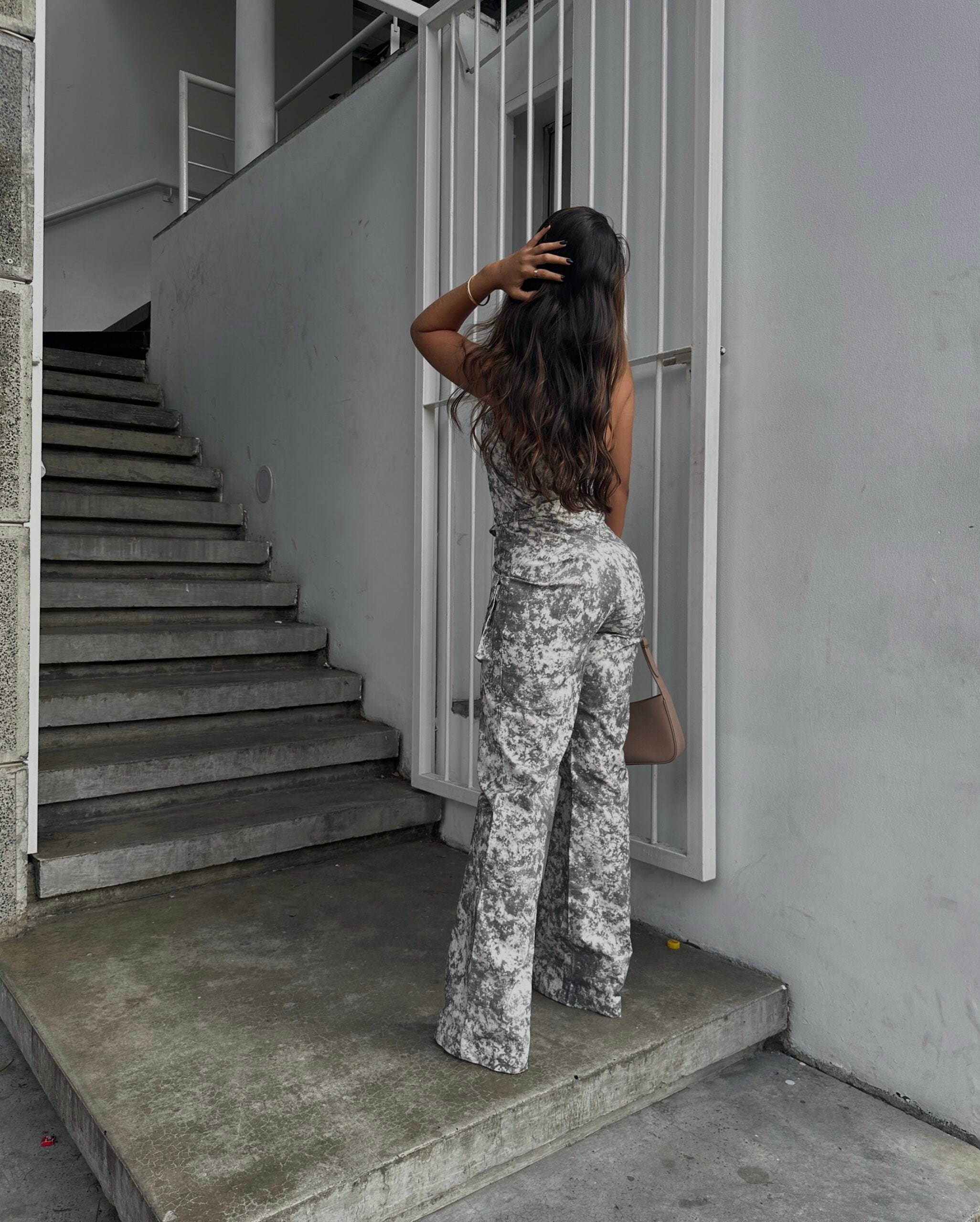 DIZZY GREY JUMPER