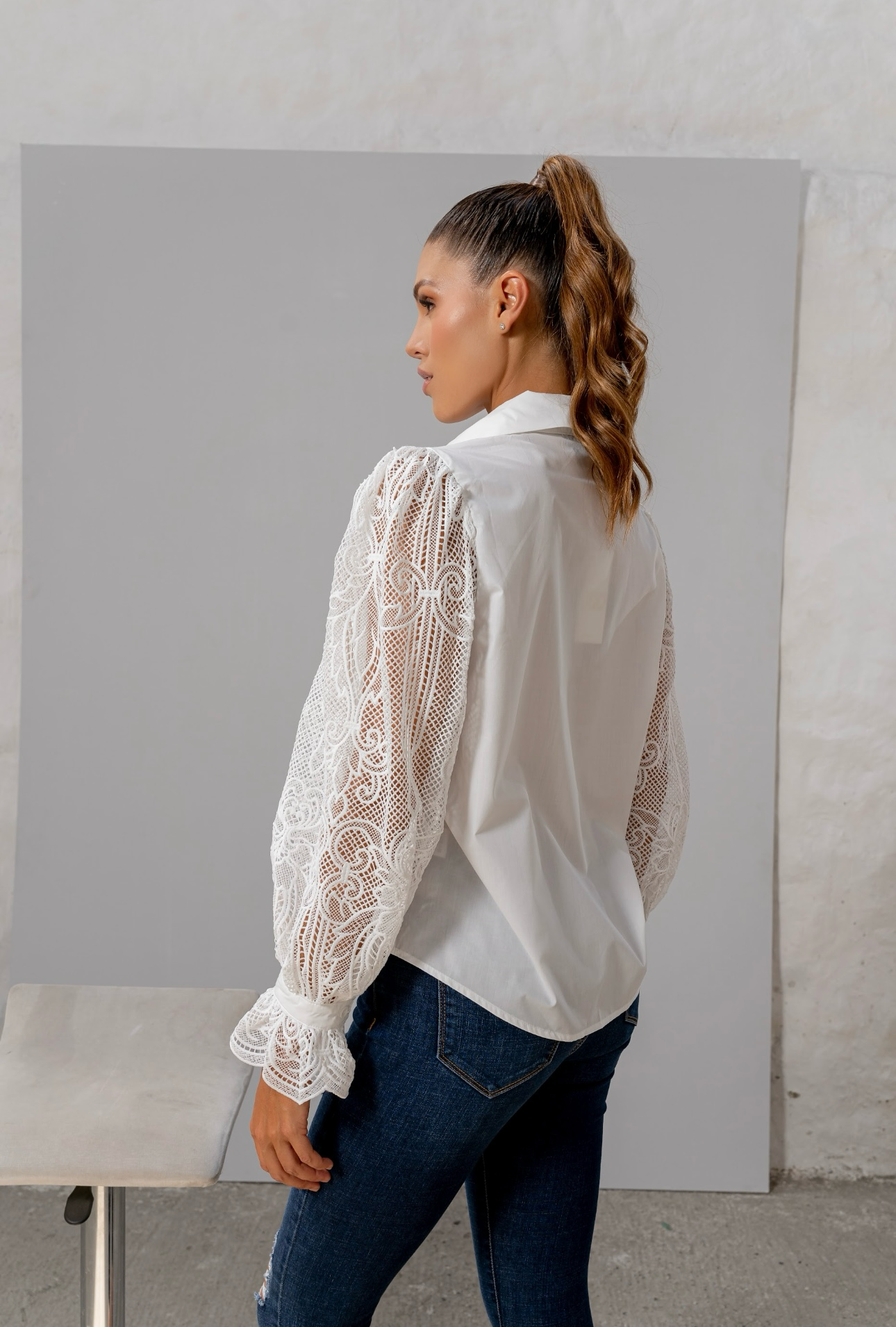 EMBROIDERED SHIRT