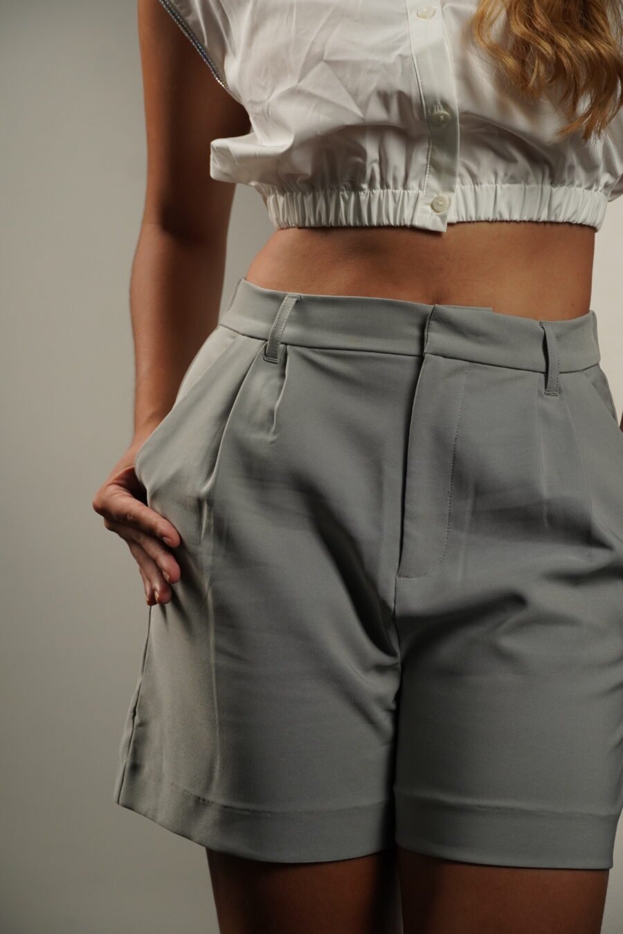 LOLA BERMUDA - Image 3